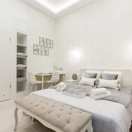 Ultra & Brand New Nest Apartment Budapest
